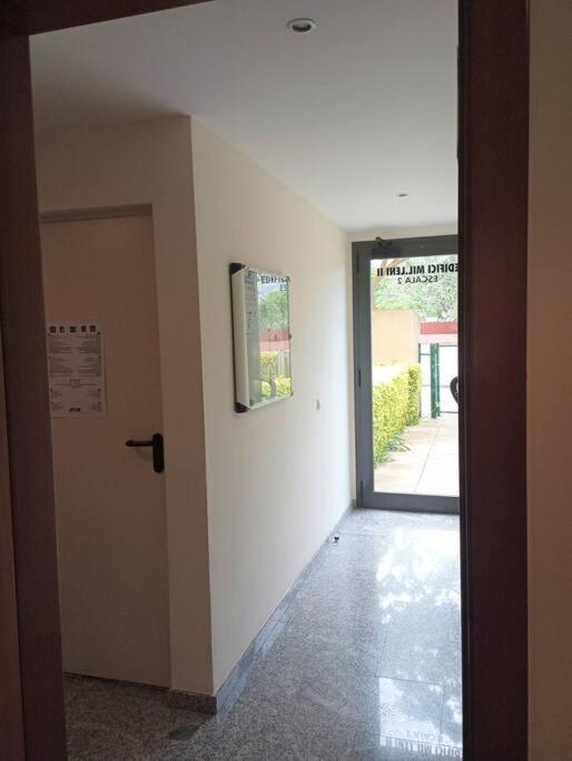 Apartamento En Primera Linea De Mar ロザス エクステリア 写真
