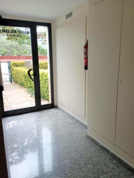 Apartamento En Primera Linea De Mar ロザス エクステリア 写真